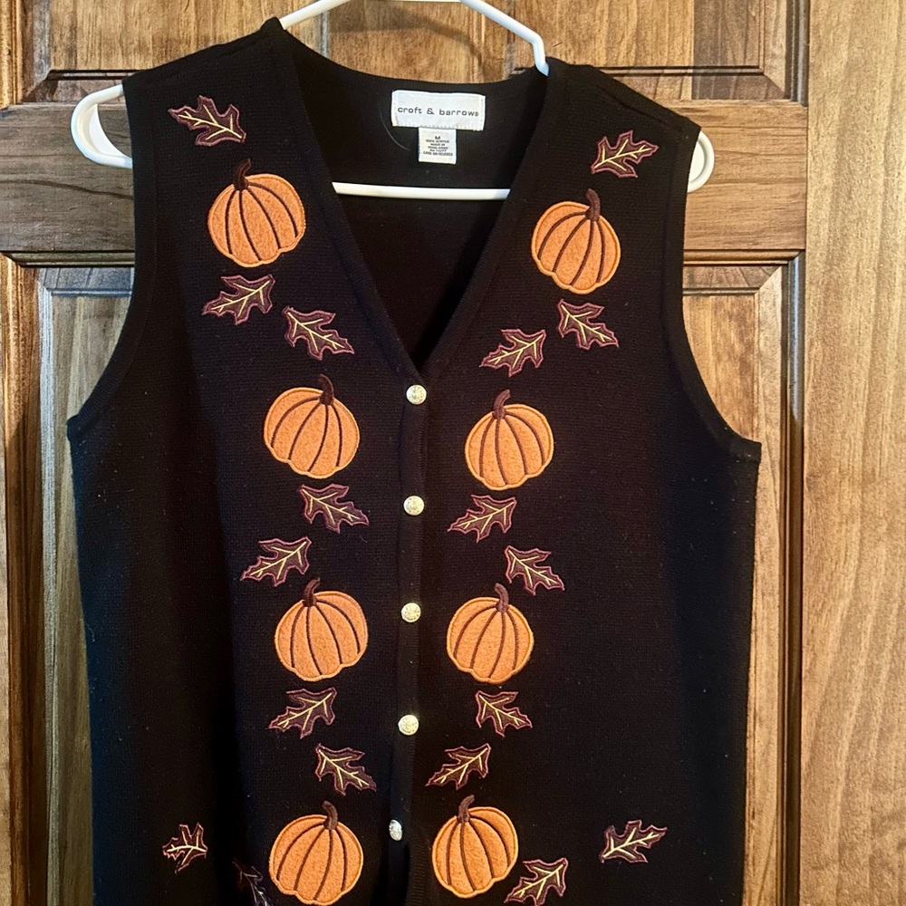 Vintage Craft & Barrow Black Vest with Pumpkin Embroidery
